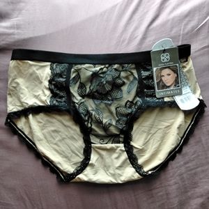 NWT Daisy Fuentes Panties